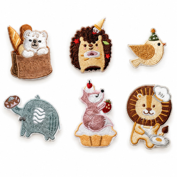 VIGA Embroidered PolarB Animal Pins, 6 pcs. – Backpack and Clothing Decorations