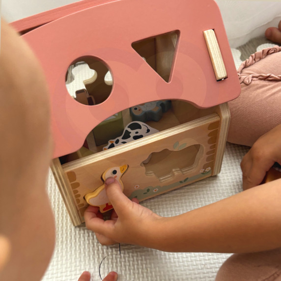 TOOKY TOY Farm Wooden Animal Shape Sorter