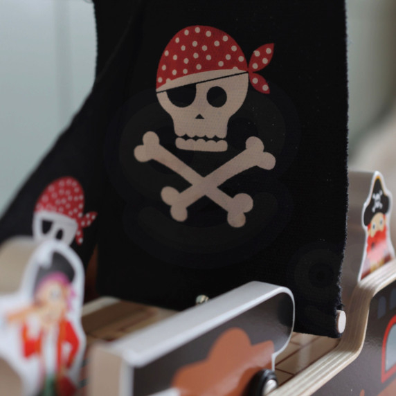 TOOKY TOY Pirate Ship Wooden Figures Set