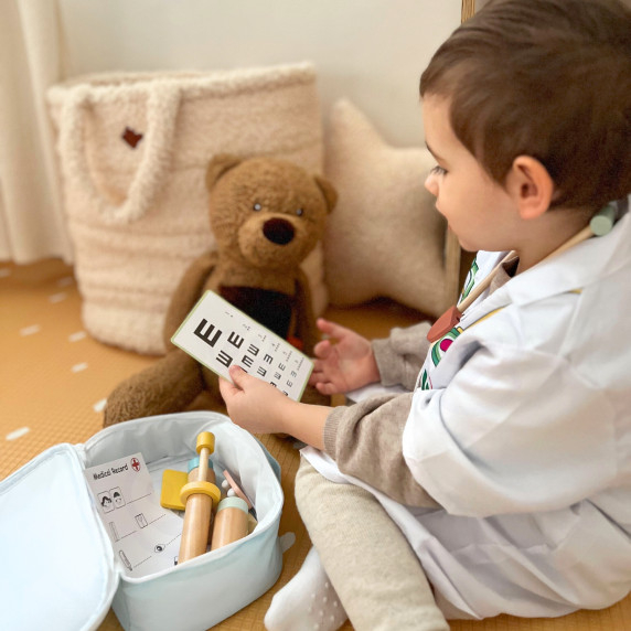TOOKY TOY Wooden Little Doctor's Set in a Suitcase with Accessories
