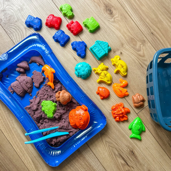 WOOPIE Kinetic Sand 0.8 kg Set in Basket with Molds + /