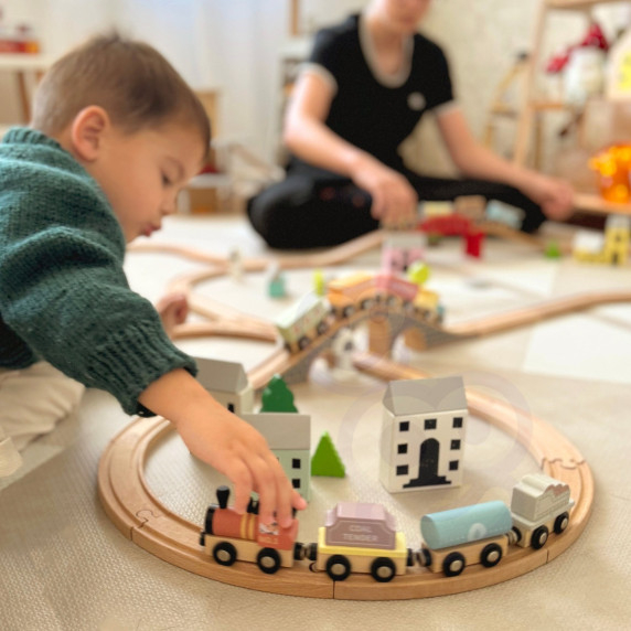 TOOKY TOY Wooden Magnetic Carriages