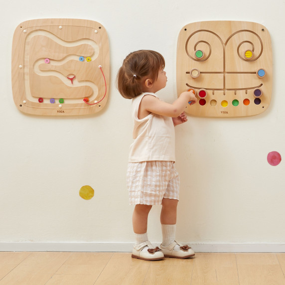VIGA Wooden Manipulative Sensory Maze Touch and Match Board