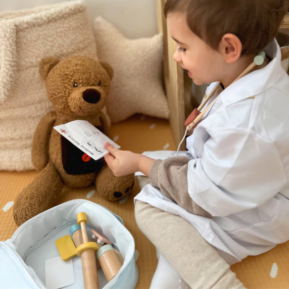TOOKY TOY Wooden Little Doctor's Set in a Suitcase with Accessories