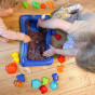 WOOPIE Kinetic Sand 0.8 kg Set in Basket with Molds + /
