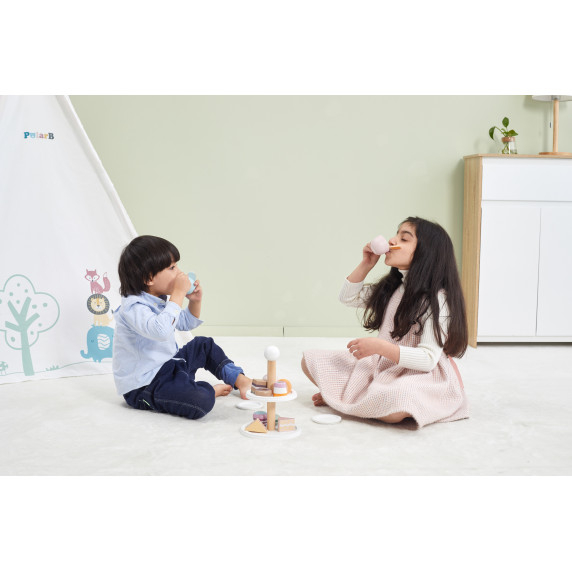 VIGA PolarB Wooden cake stand with cupcakes, cookies and coffee, set of 15