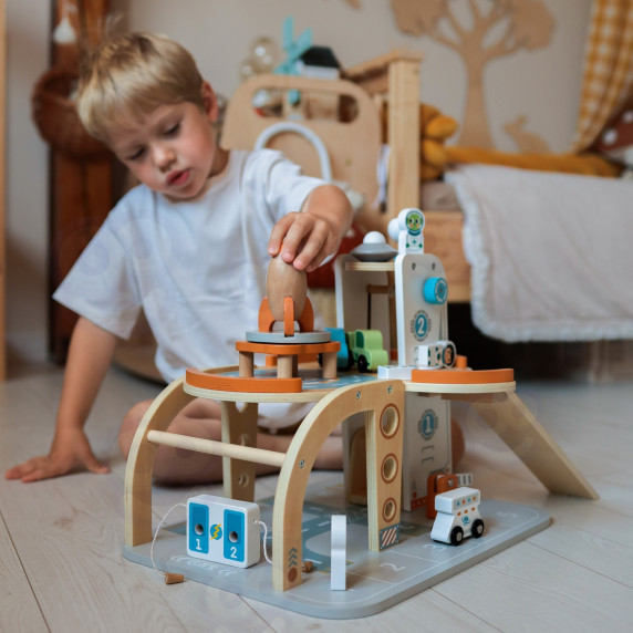 TOOKY TOY Wooden Space Parking Space Station
