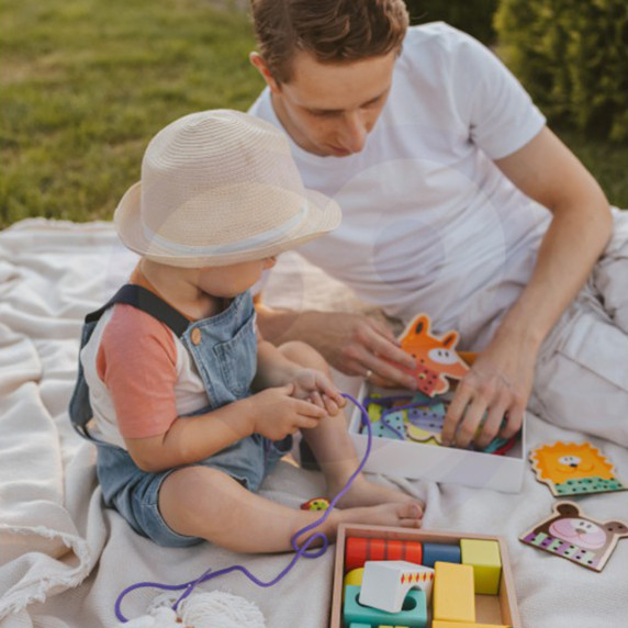 TOOKY TOY Wooden 5-in-1 Animal Lacing Game