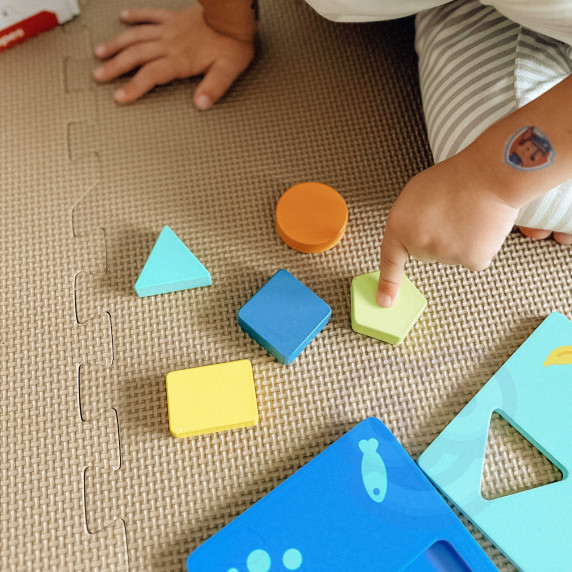 TOOKY TOY Montessori Puzzle Shapes and Colors Animals 6 Boards FSC