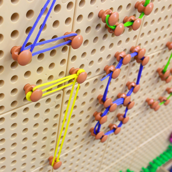 MASTERKIDZ Pegs and Strings Set - For the STEM Science and Creative Board