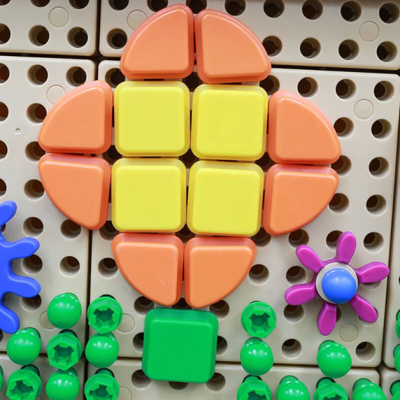 MASTERKIDZ Set of 64 Geometric Shaped Pegs for STEM Boards
