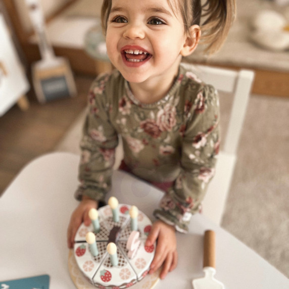 TOOKY TOY Wooden Birthday Cake with Turnip Candles