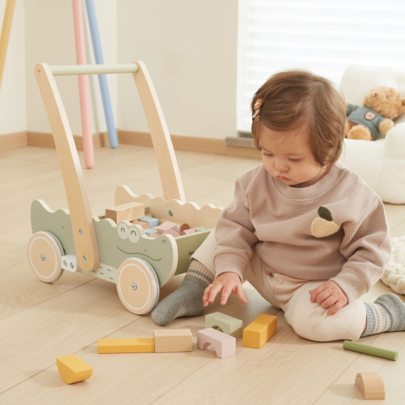 Viga Wooden Pusher Trolley