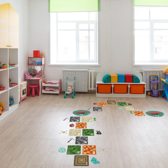 VI LÄR OSS MED MINECRAFT Spel på golvet