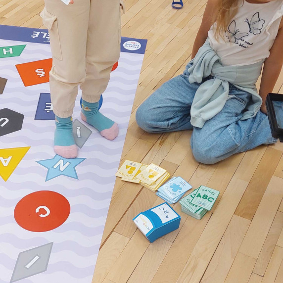 Rull-Out FUN® troopika kollektsiooni vaipade RENT NÄDALAKS haridusasutustele